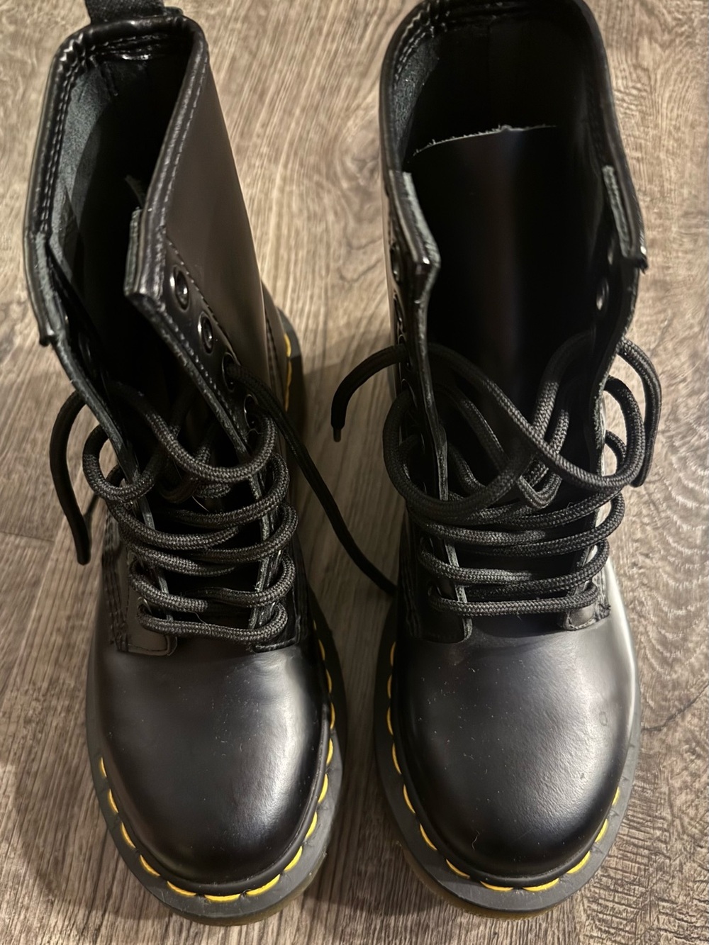 Dr. Martens Unisex Black Leather Combat Ankle Boots W US 5 Lace-Up Round Toe